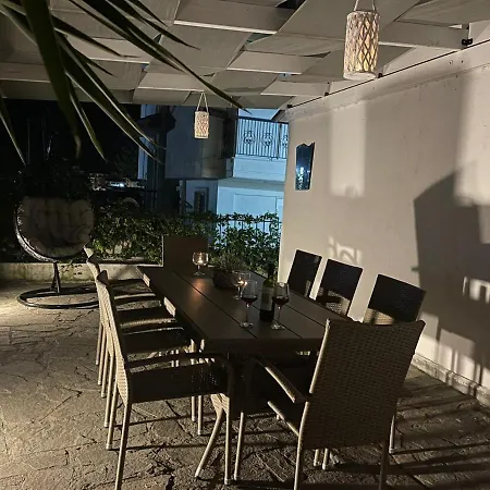 Georgos, Apartment